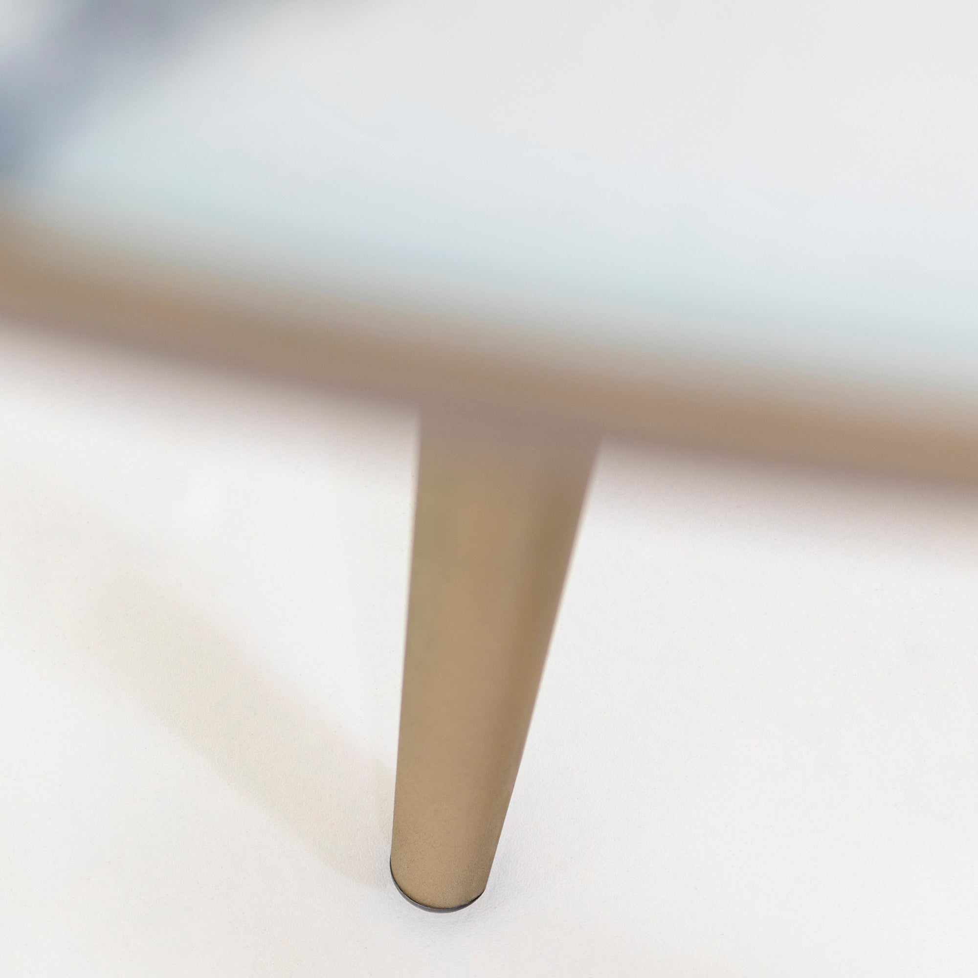 Cullen - Conjunto de Mesas de Centro/Apoio