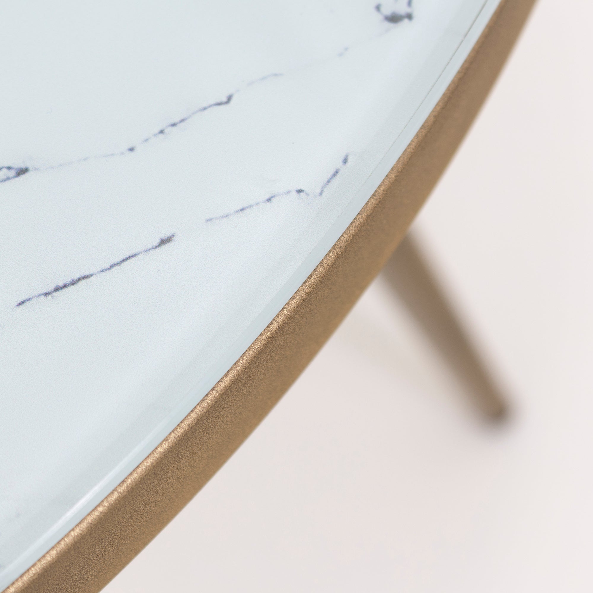 Cullen - Conjunto de Mesas de Centro/Apoio