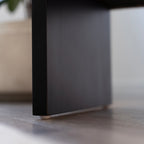 Leah – Cadeirão Acolchoado com Espuma de Alta Densidade 40 kg/m³, Estrutura em Madeira de Bétula, Design Escandinavo, 60x60x75 cm