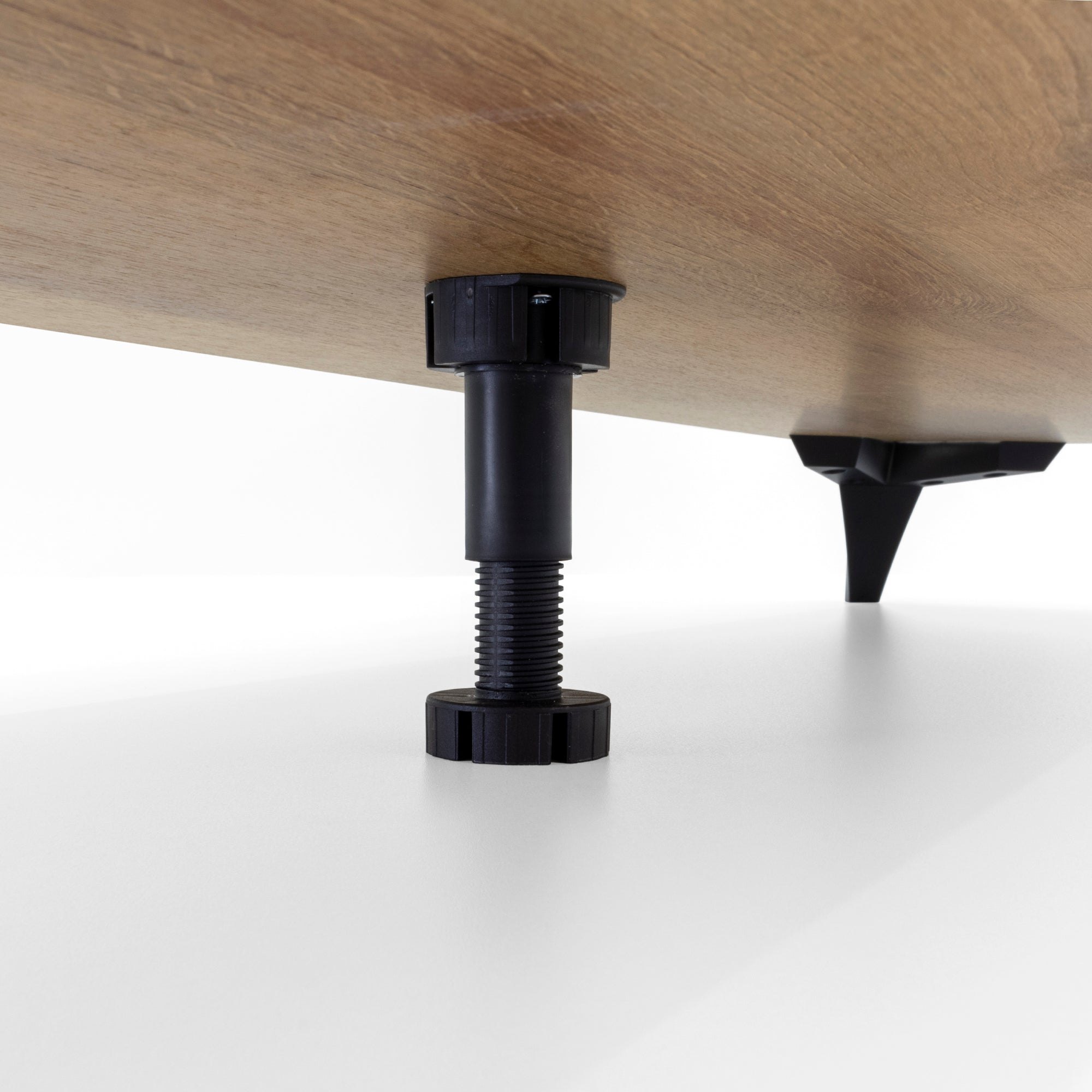 REIMS – Móvel TV em Carvalho ou Nogueira com Estrutura Preta | RTV2D1S, RTV2D2S