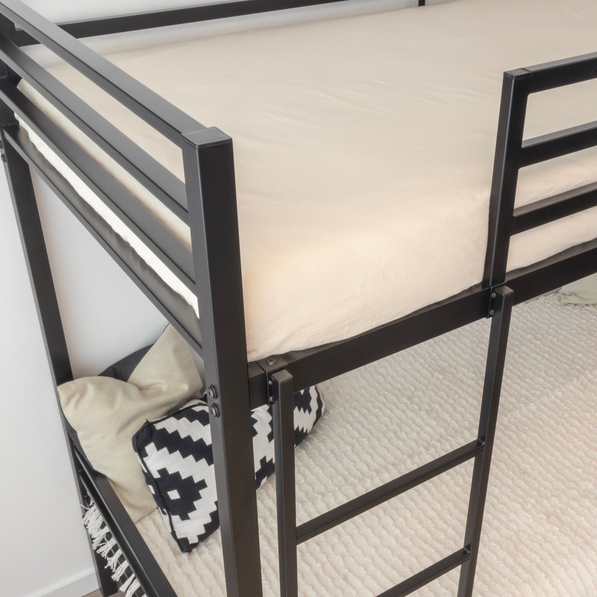 CHRISTIAN - Beliche Duplo em Metal Preto/Branco