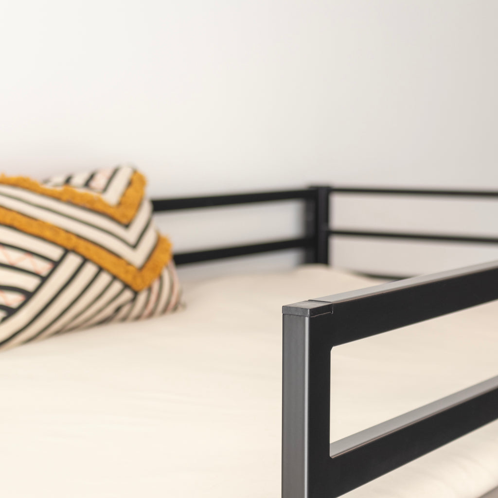 CHRISTIAN - Beliche Duplo em Metal Preto/Branco