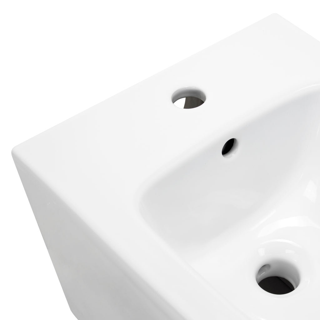 FRANCO - Bidé branco suspenso inclui torneira misturadora