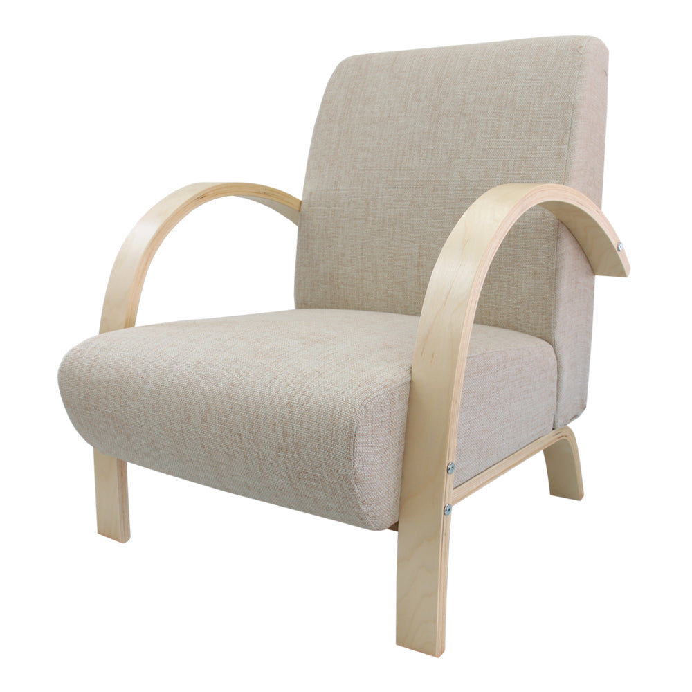 Poltrona em Tecido ou Poliéster com Estrutura em Madeira