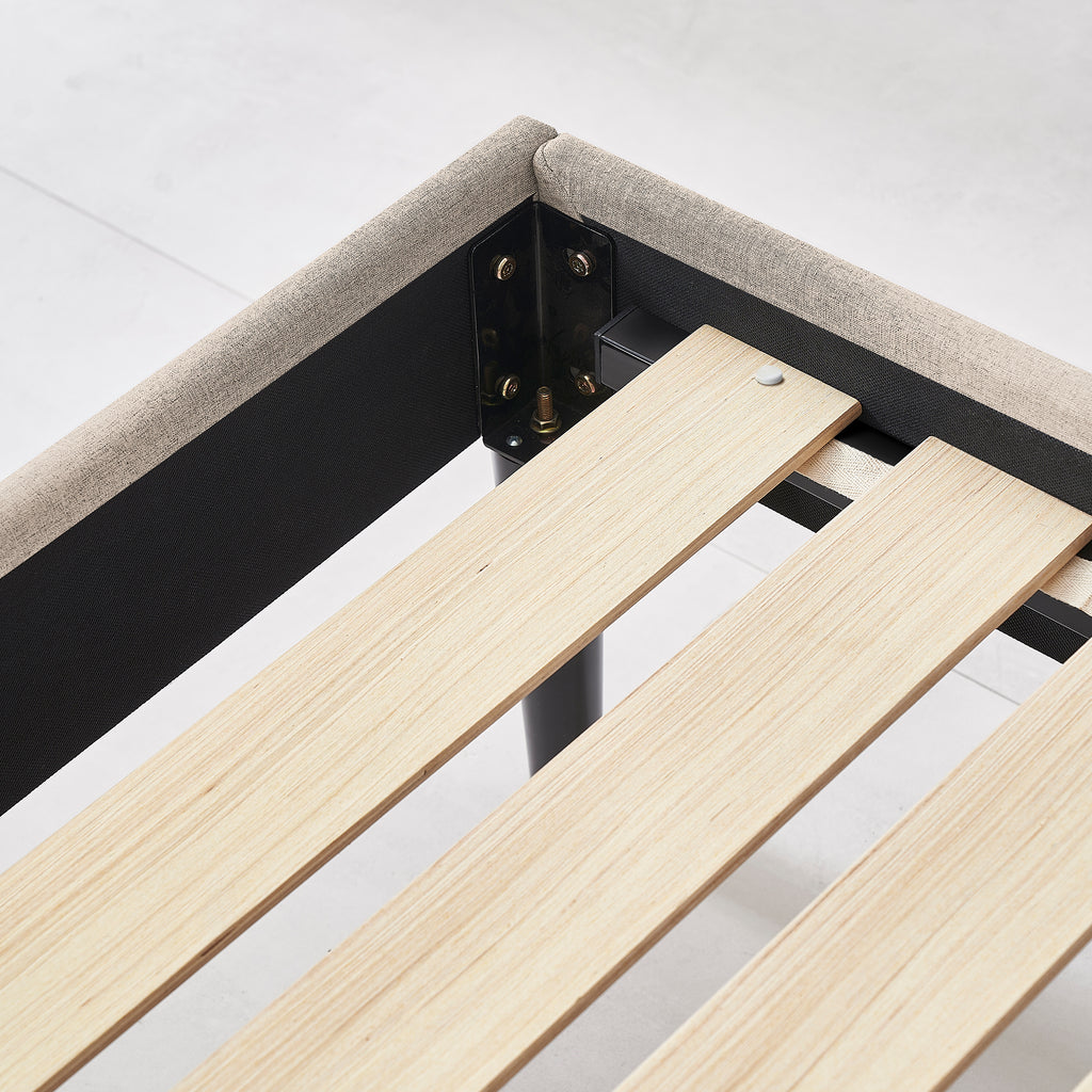 EMILY – Cama estofada com cabeceira acolchoada e estrado de ripas em madeira – Bege ou Cinzento