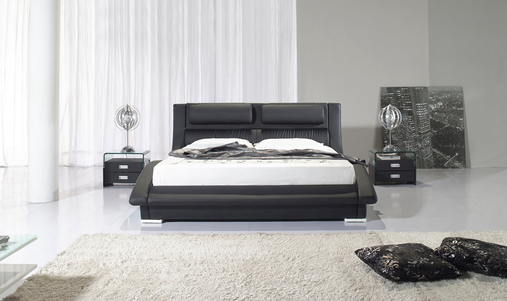 LEANDRO - Cama em Pele Sintética Preto e Branco