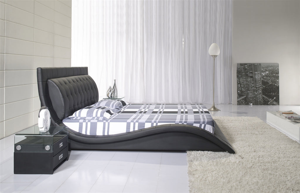 ST. TROPEZ – Cama estofada de luxo com cabeceira capitoné, botões em pele ou cristais, em várias cores