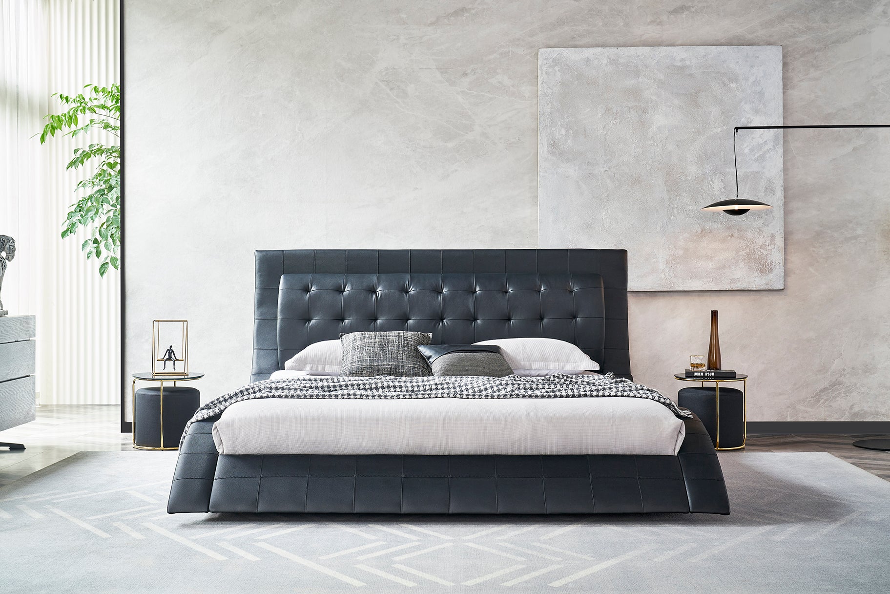 ST. TROPEZ – Cama estofada de luxo com cabeceira capitoné, botões em pele ou cristais, em várias cores