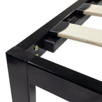 iBase – Cama com estrutura metálica e arrumação 30 cm em preto e branco