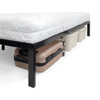 iBase – Cama com estrutura metálica e arrumação 30 cm em preto e branco