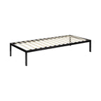 iBase – Cama com estrutura metálica e arrumação 30 cm em preto e branco