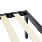 iBase – Cama com estrutura metálica e arrumação 30 cm em preto e branco