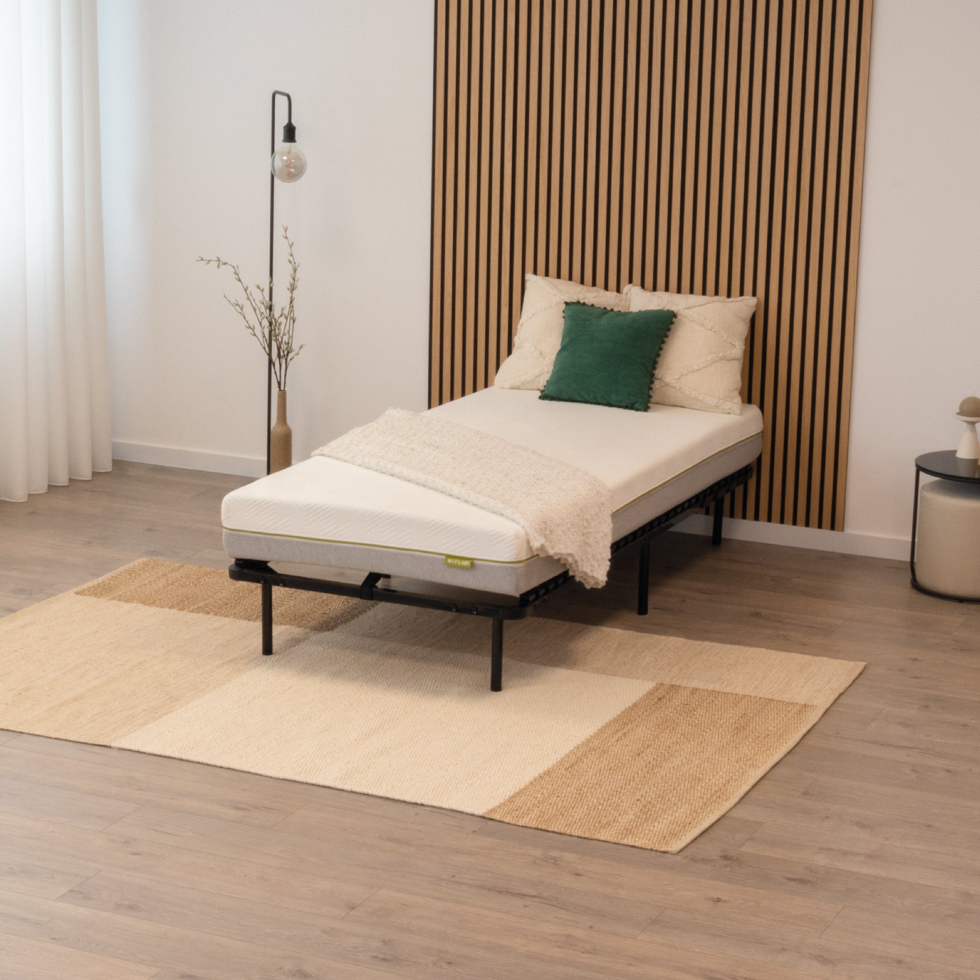 IF02 – Estrado ortopédico multilâminas com estrutura metálica reforçada – com ou sem pés