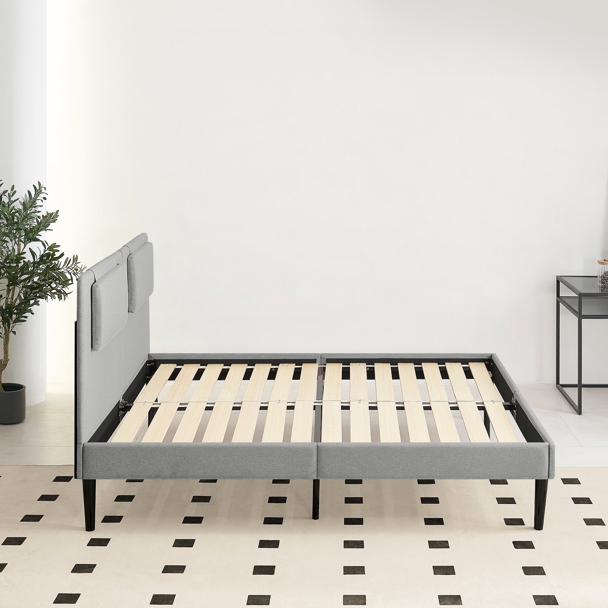 EMILY – Cama estofada com cabeceira acolchoada e estrado de ripas em madeira – Bege ou Cinzento