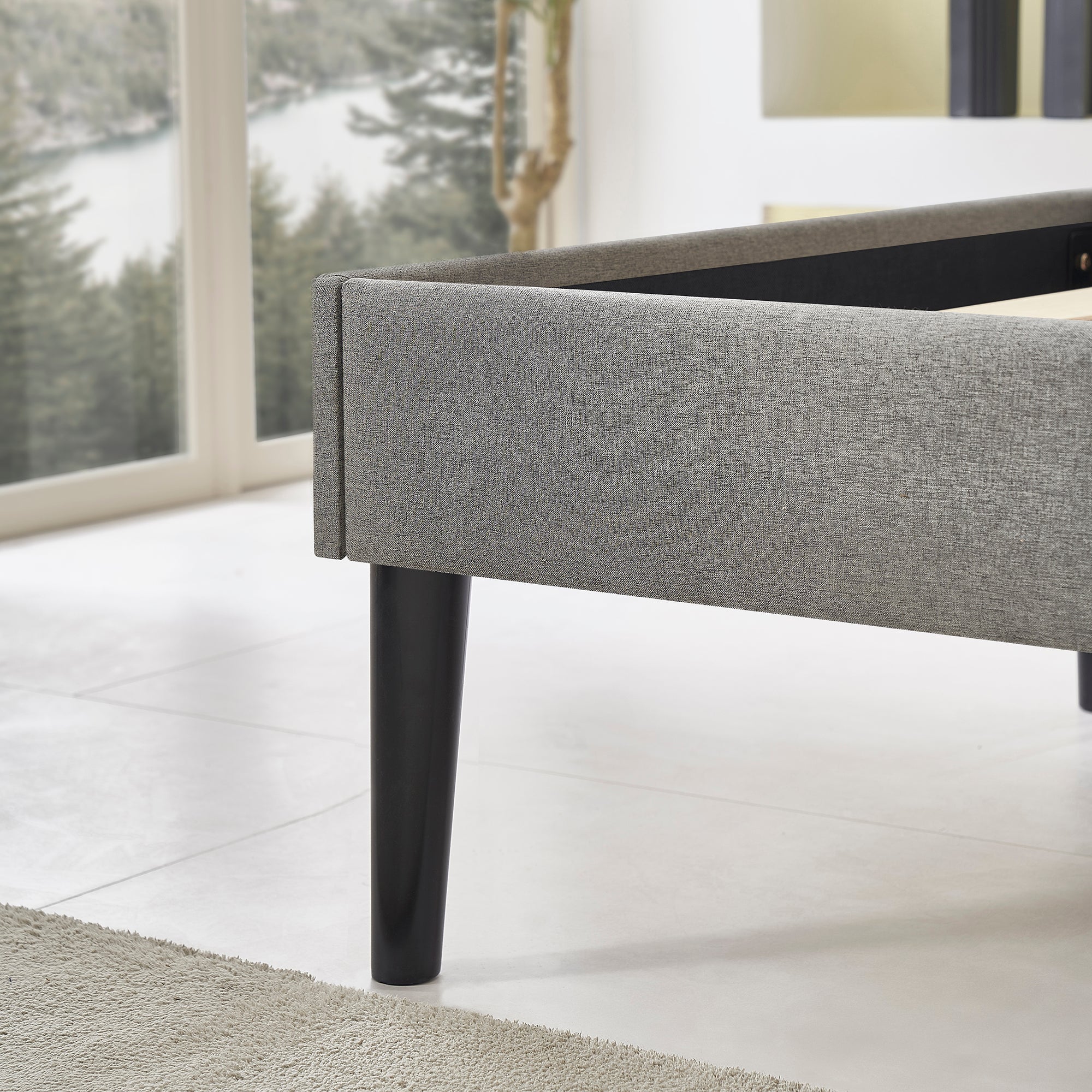 EMILY – Cama estofada com cabeceira acolchoada e estrado de ripas em madeira – Bege ou Cinzento