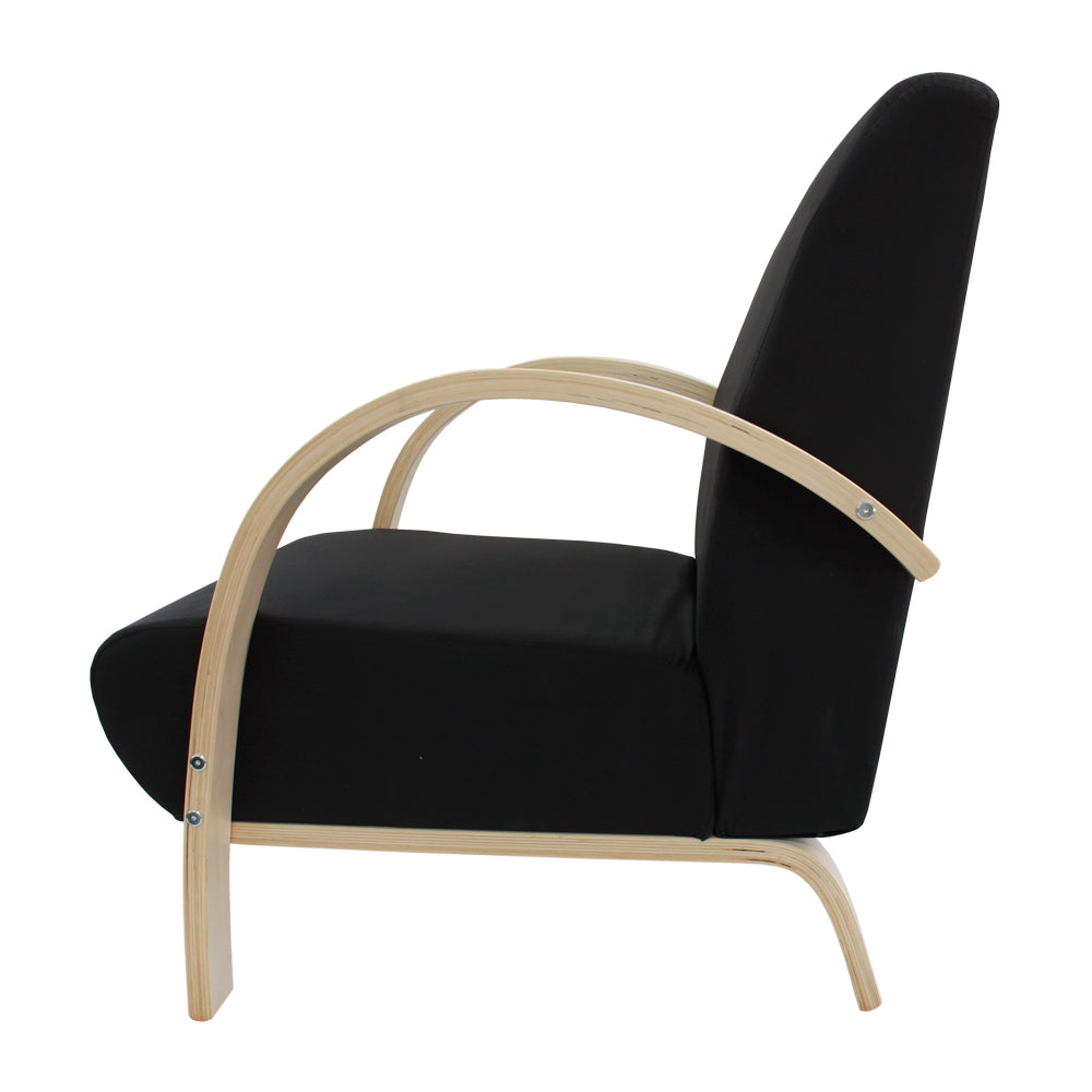 Poltrona em Tecido ou Poliéster com Estrutura em Madeira