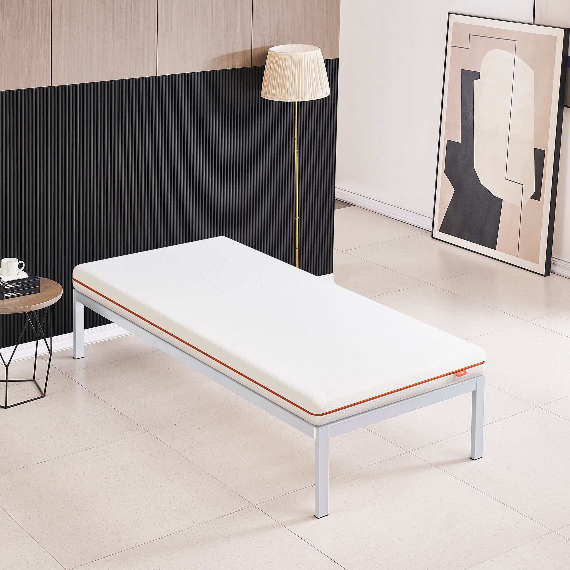 iBase – Cama com estrutura metálica e arrumação 30 cm em preto e branco